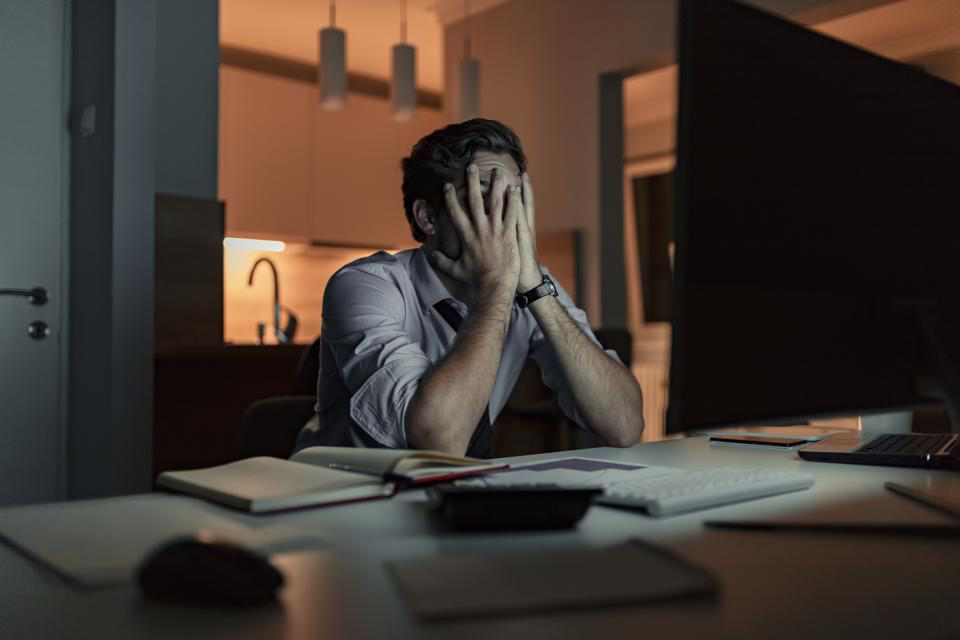 New Job Postings Are Plummeting For White-Collar Professionals –